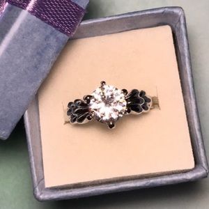 Diamond ring Wedding engagement ring